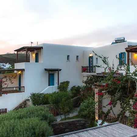 Andros Maisonettes Villa *