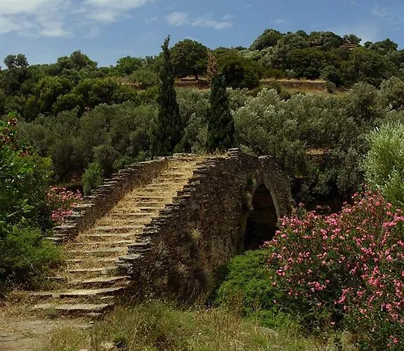 Willa Andros Maisonettes *